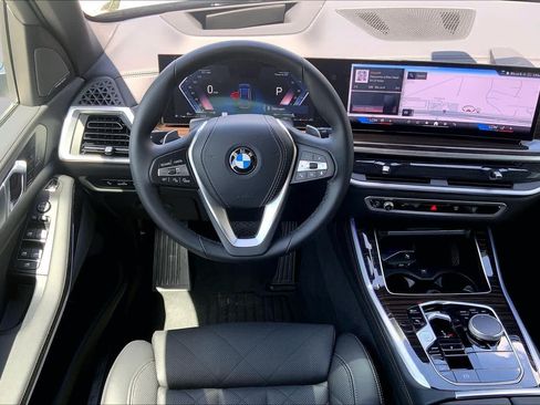 Used 2024 BMW X5 xDrive40i w/ Premium Package AWD/4WD image 5