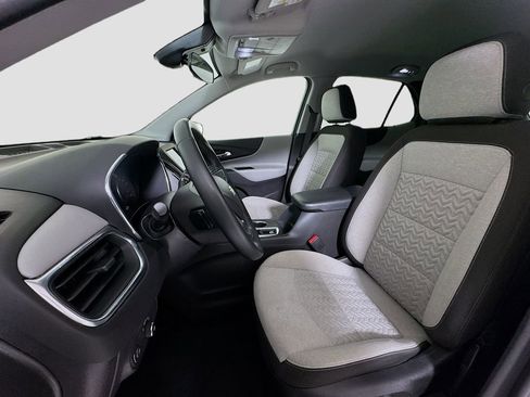 Used 2024 Chevrolet Equinox LT image 9