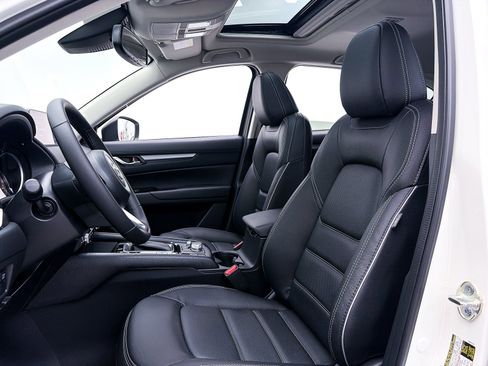 New 2025 MAZDA CX-5 AWD 2.5 S w/ Preferred Package image 9