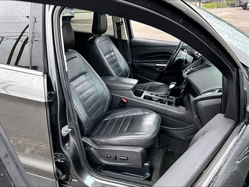 Used 2018 Ford Escape Titanium AWD/4WD image 27