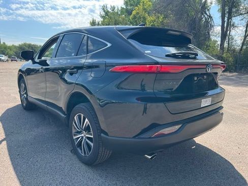Used 2021 Toyota Venza LE AWD/4WD image 3