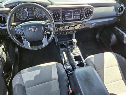 Used 2020 Toyota Tacoma TRD Off-Road w/ Technology Package image 7