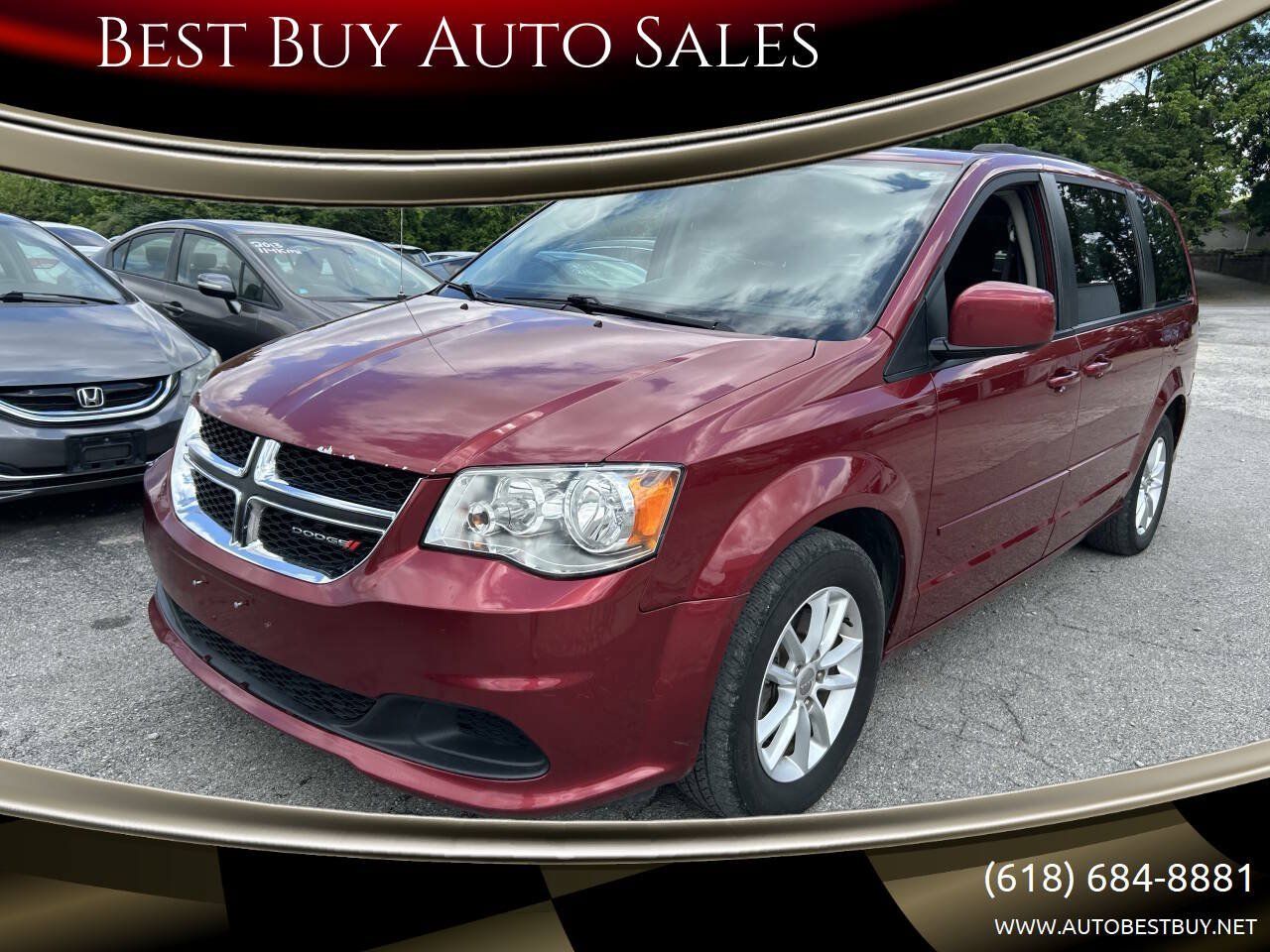 Used 2015 Dodge Grand Caravan SXT w/ Rear Park Assist Package FWD image 1