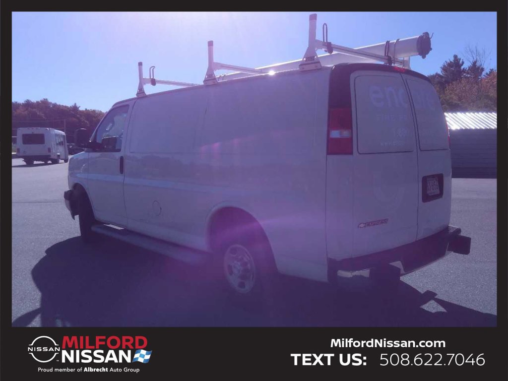 Used 2020 Chevrolet Express 2500 w/ Driver Convenience Package RWD image 3
