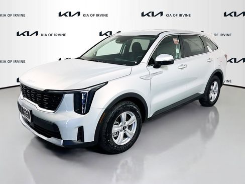 New 2026 Kia Sorento LX FWD image 3