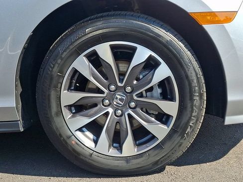 Used 2024 Honda Odyssey EX-L image 8