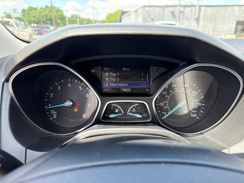 Used 2018 Ford Focus Titanium FWD image 29