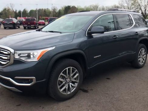 Used 2019 GMC Acadia SLE image 4