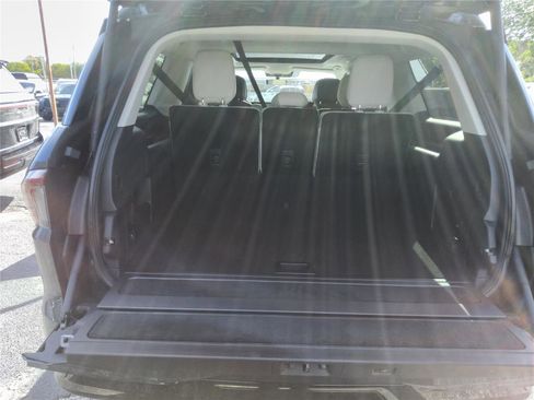 New 2026 Lincoln Navigator L Reserve AWD/4WD image 23