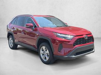 Used 2025 Toyota RAV4 XLE AWD/4WD video 3