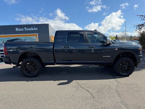 Used 2025 RAM 3500 Laramie w/ Sport Appearance Package AWD/4WD image 8