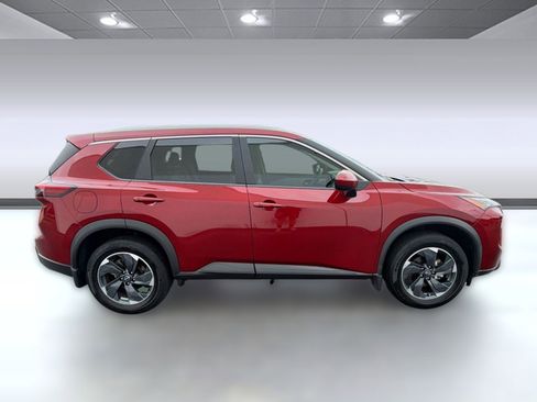 Used 2024 Nissan Rogue SV w/ SV Premium Package FWD image 8