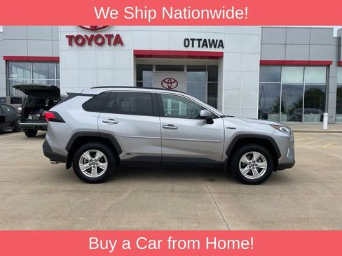 Used 2021 Toyota RAV4 XLE w/ Convenience Package AWD/4WD image 5