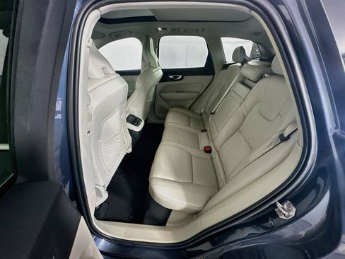 Used 2019 Volvo XC60 T5 Inscription w/ Protection Package Premier FWD image 29