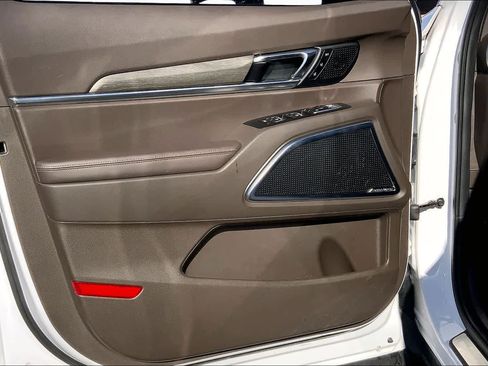 Used 2021 Kia Telluride SX w/ Towing Package FWD image 22