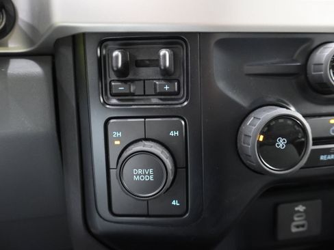 Used 2023 Ford F350 XLT w/ 360-Degree Camera Package image 49