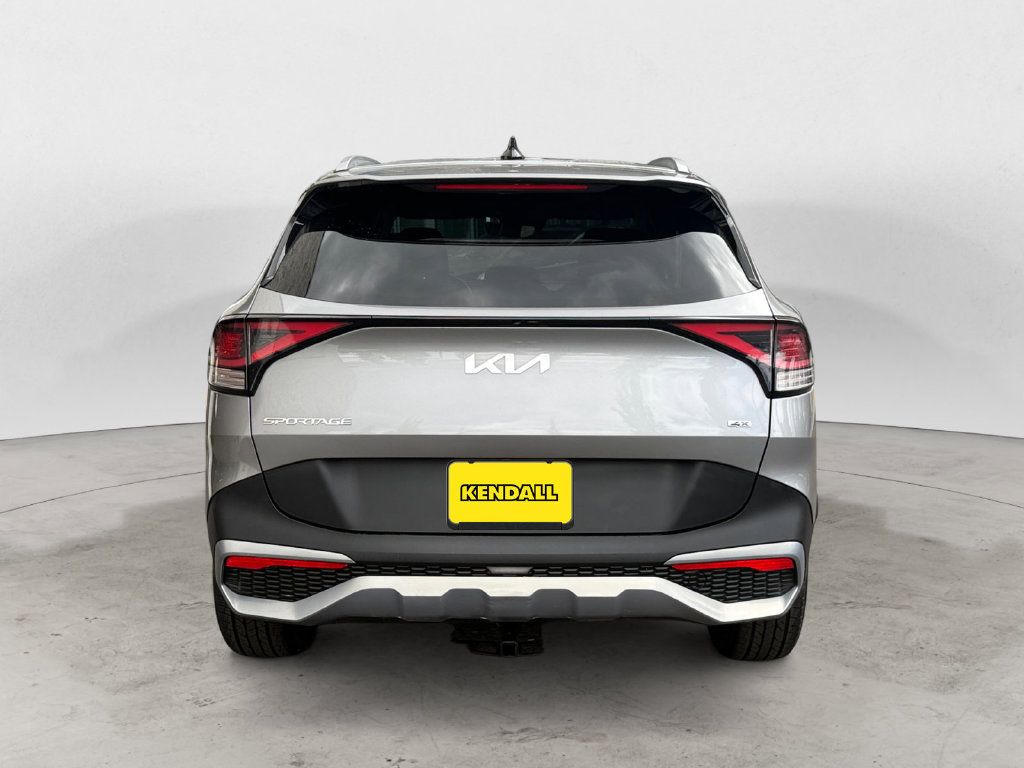 Used 2023 Kia Sportage LX AWD/4WD image 6