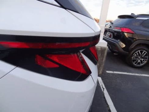 Used 2025 Hyundai Tucson SEL image 17