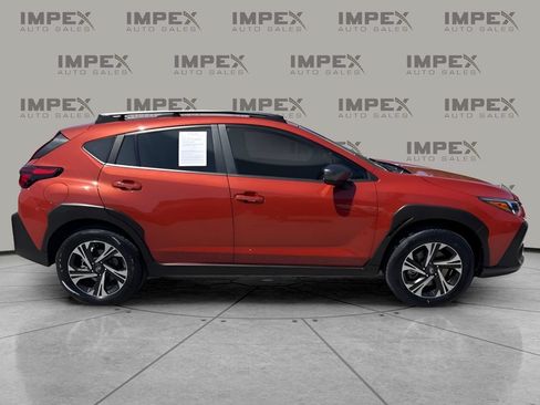 Used 2025 Subaru Crosstrek 2.5i Premium AWD/4WD image 6