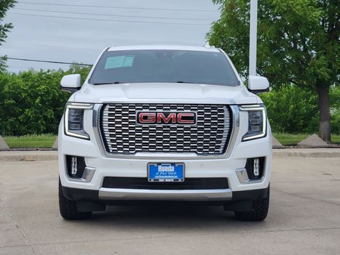 Used 2023 GMC Yukon XL Denali AWD/4WD image 2