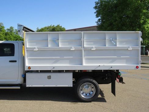 New 2023 RAM 5500 Tradesman w/ Chrome Appearance Group image 8