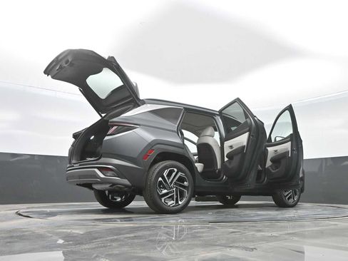 New 2026 Hyundai Tucson Limited image 43