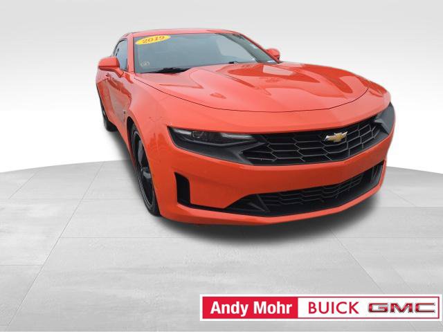 Used 2019 Chevrolet Camaro LT RWD image 4