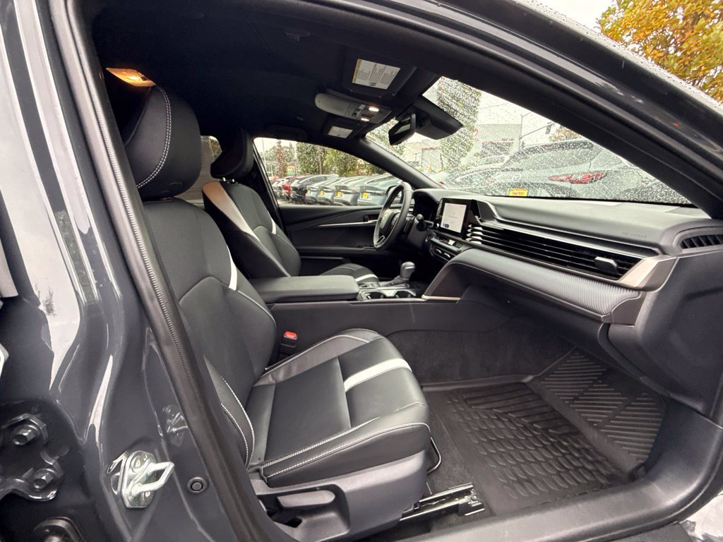 Used 2026 Toyota Camry SE w/ Convenience Package AWD/4WD image 9