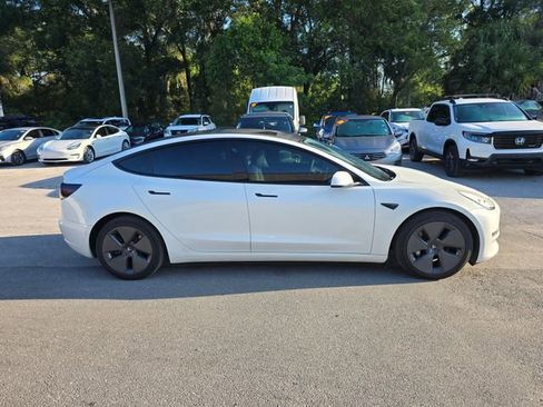Used 2022 Tesla Model 3 Long Range AWD/4WD image 4