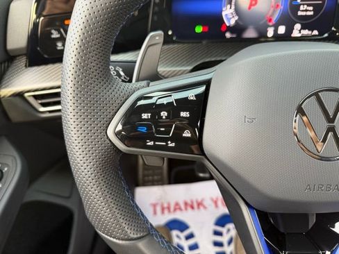 Used 2025 Volkswagen Golf R Black Edition image 19