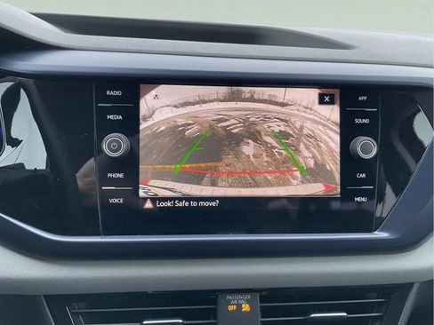 Used 2022 Volkswagen Taos SE image 28