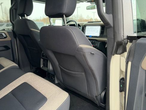 Used 2025 Ford Bronco Big Bend image 39