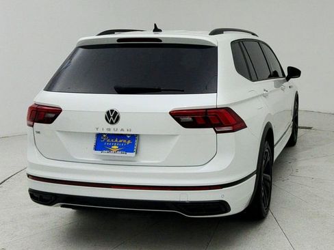 Used 2023 Volkswagen Tiguan SE R-Line FWD image 7