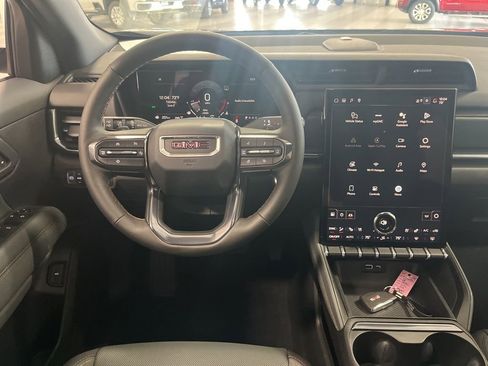 Used 2026 GMC Terrain AT4 w/ Convenience Package III AWD/4WD image 15