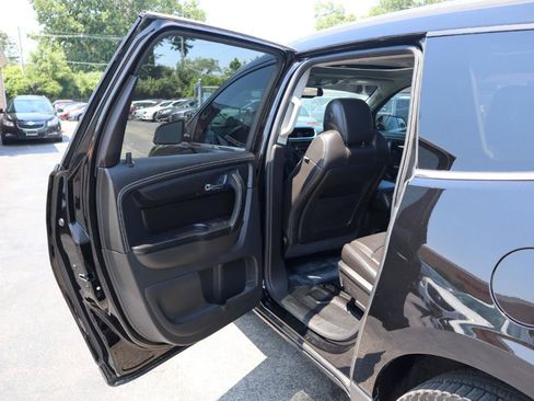 Used 2016 Chevrolet Traverse LT FWD image 17