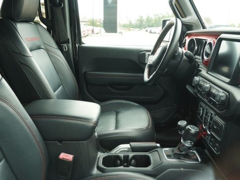 Used 2018 Jeep Wrangler Unlimited Rubicon AWD/4WD image 13
