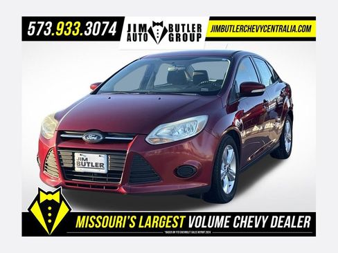 Used 2014 Ford Focus SE w/ SE Winter Package image 1