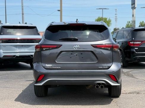 Used 2025 Toyota Highlander XSE AWD/4WD image 43