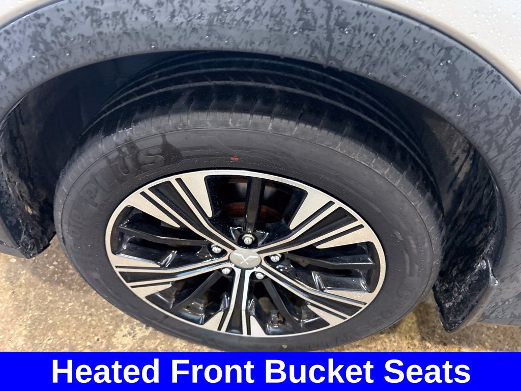 Used 2018 Mitsubishi Eclipse Cross SEL AWD/4WD image 12