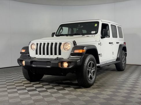 Used 2022 Jeep Wrangler Unlimited Sport w/ Sun And Sound Package AWD/4WD image 3