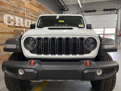 New 2026 Jeep Gladiator Mojave image 9
