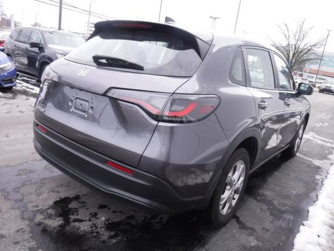 Used 2023 Honda HR-V LX image 6