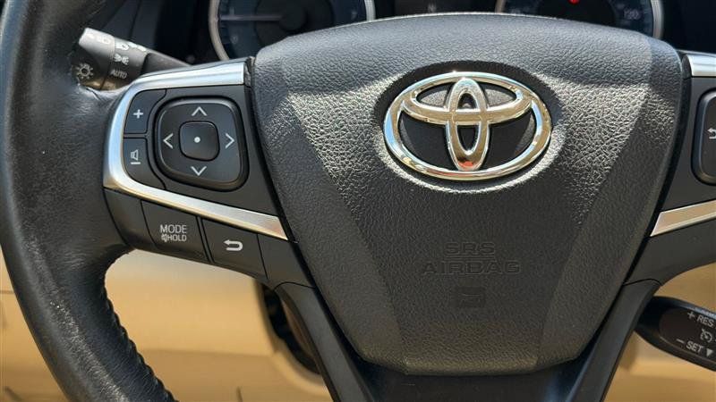 Used 2015 Toyota Camry XLE FWD image 41