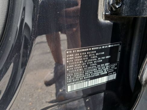 Used 2023 Volkswagen Tiguan SE w/ Panoramic Sunroof Package image 29