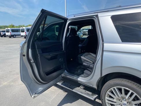 Used 2023 Ford Expedition Max Platinum AWD/4WD image 29