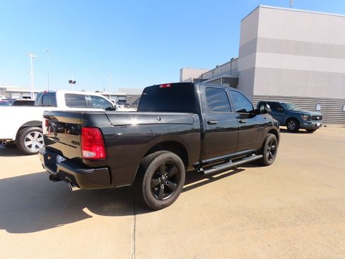Used 2018 RAM 1500 Express w/ Black Ram 1500 Express Group image 11