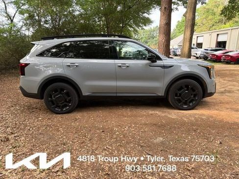 Certified 2025 Kia Sorento SX AWD/4WD image 13