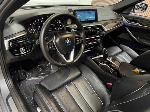 Used 2017 BMW 540i xDrive AWD/4WD image 30