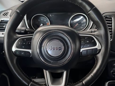 Used 2019 Jeep Compass Latitude w/ Popular Equipment Group AWD/4WD image 18
