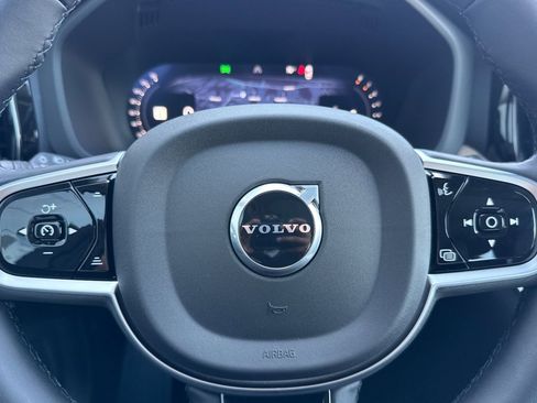 New 2026 Volvo XC60 B5 Core w/ Climate Package PRO image 25
